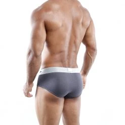 Agacio AGH008 Extraordinary Brief